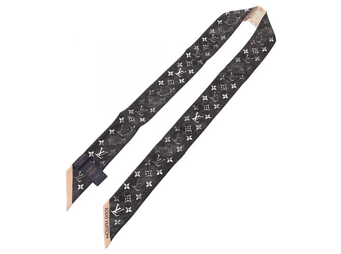 Louis Vuitton Bandeau BB Malle Merveilleuse Scarf Nero Multicolore Beige - vista 3