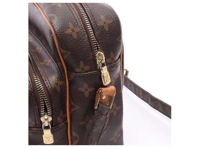 Bolso de hombro Louis Vuitton Nile Monogram Castaño - vista 7