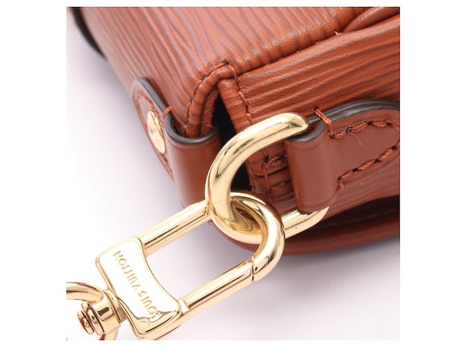 Bolso Louis Vuitton Saumur BB Epi Cognac Castaño - vista 5