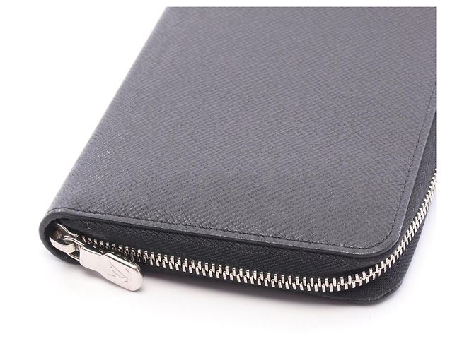 Louis Vuitton Zippy Organizer NM Taiga Leather Long Wallet - view 7