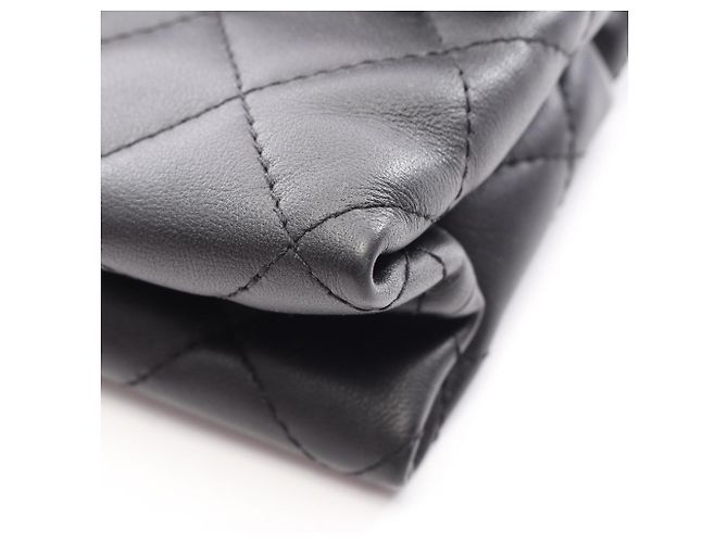 Bolso de Hombro Chanel Matelassé Small Flap Negro - vista 7