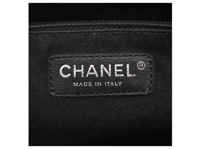 Sac cabas Chanel Matelassé Noir - vue 4