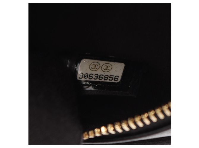 Borsa a spalla rotonda Chanel Matelassé Nero - vista 5