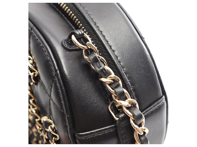 Borsa a spalla rotonda Chanel Matelassé Nero - vista 8
