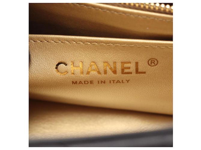Bolso de hombro Chanel Mini Matelassé Negro - vue 4