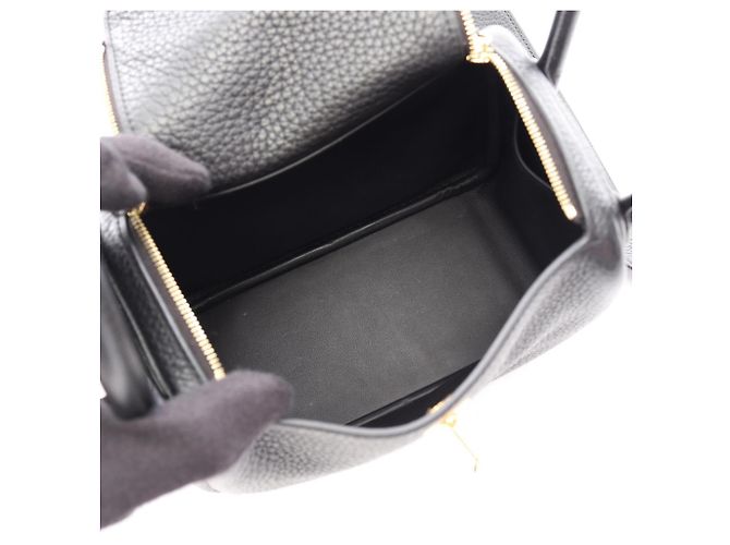 Hermès Hermes Lindy Mini Shoulder Bag Black - view 3