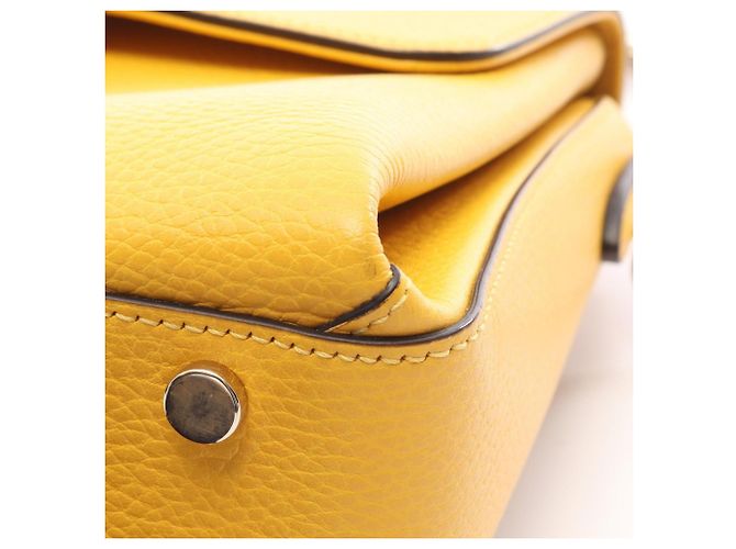 mala de mão 2-Way Gucci Interlocking G em couro amarelo - vista 7