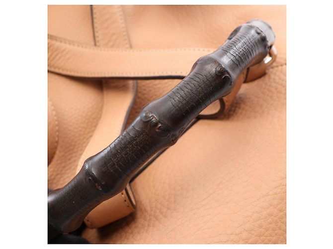 Mochila/Bolsa Gucci Bamboo Bege - vista 10