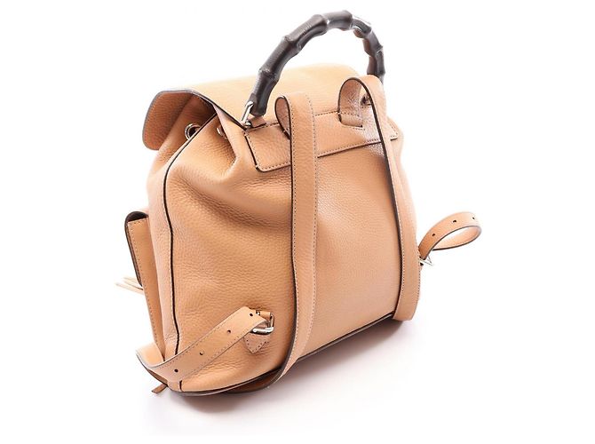 Mochila/Bolsa Gucci Bamboo Bege - vista 2
