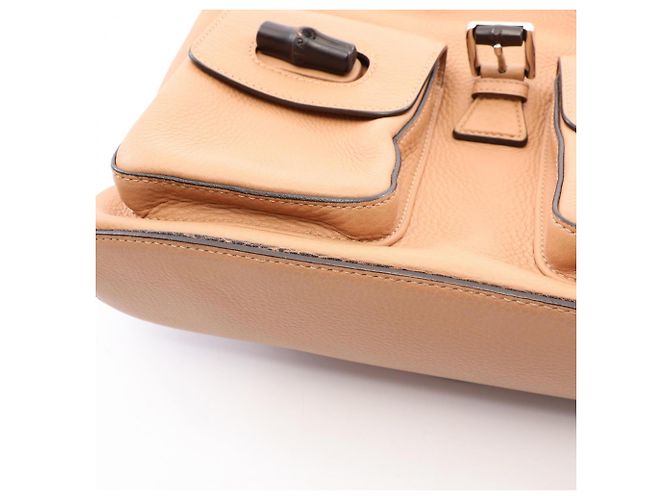 Mochila/Bolsa Gucci Bamboo Bege - vista 7