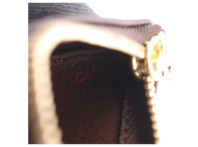Louis Vuitton Pochette Clé Damier Ebene Leather Coin Purse Castaño - vista 5