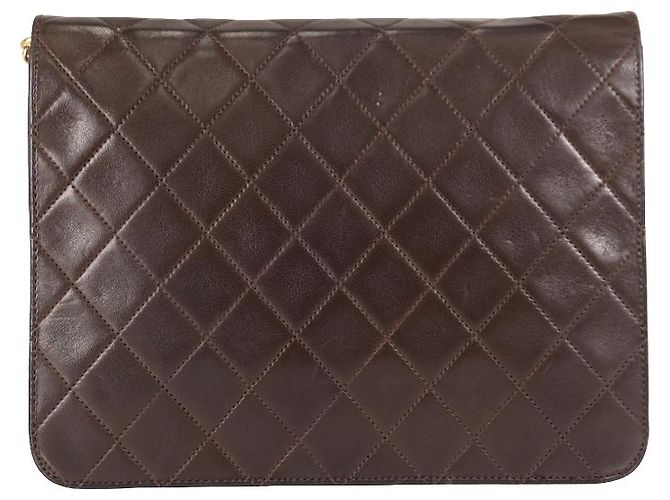 Chanel Vintage Clutch mit Kette aus gestepptem Leder Small Braun - Ansicht 2