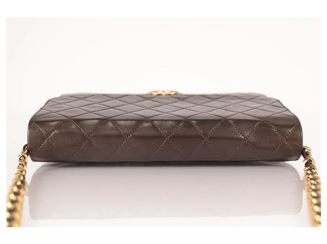 Chanel Vintage Clutch mit Kette aus gestepptem Leder Small Braun - Ansicht 5
