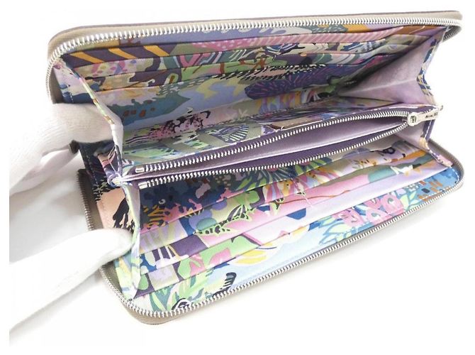 Hermès Cartera larga de seda Hermes EN LIBERTE Beige Gris pardo Morado oscuro - vista 5