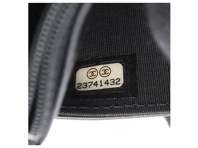 Borsa a tracolla Chanel Matelassé con nastro camelia Nero Rosa - vista 5