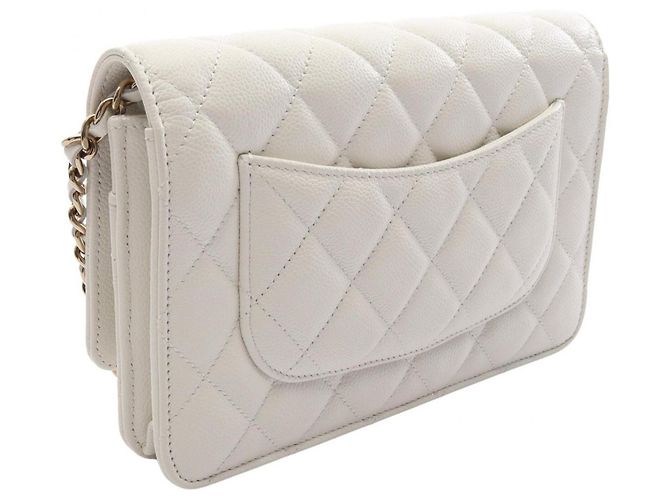 Borsa a tracolla Chanel Matelassé White Bianco - vista 2