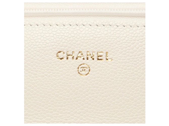 Borsa a tracolla Chanel Matelassé White Bianco - vista 4