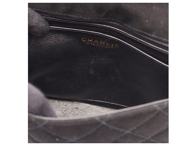 Borsa a tracolla Chanel Matelassé in camoscio Nero - vista 14