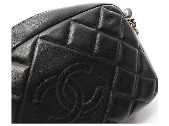 Chanel Matelassé Schultertasche aus schwarzem Lammleder - Ansicht 11