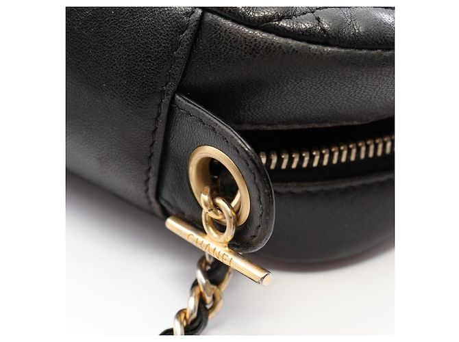 Chanel Matelassé Schultertasche aus schwarzem Lammleder - Ansicht 13
