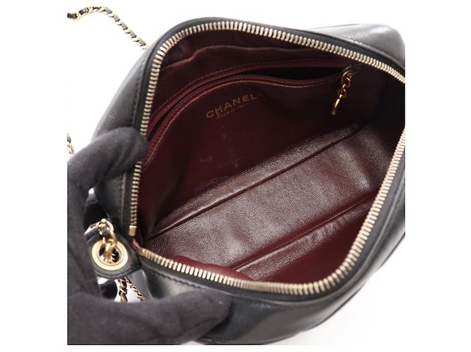 Chanel Matelassé Schultertasche aus schwarzem Lammleder - Ansicht 3