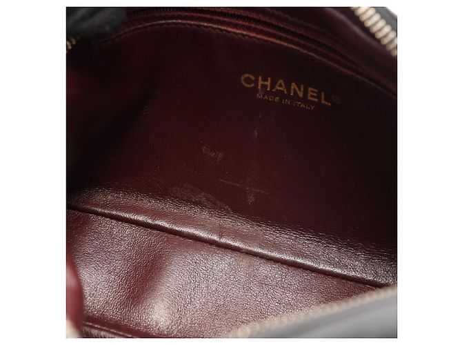 Chanel Matelassé Schultertasche aus schwarzem Lammleder - Ansicht 6