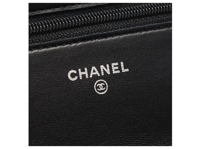 Chanel Matelassé Schultertasche aus schwarzem Lammleder - Ansicht 4