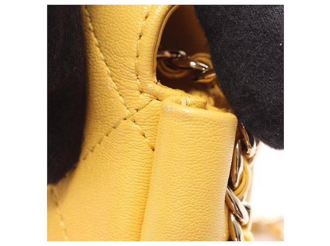 Bolso de hombro Chanel Matelassé Amarillo - vista 10