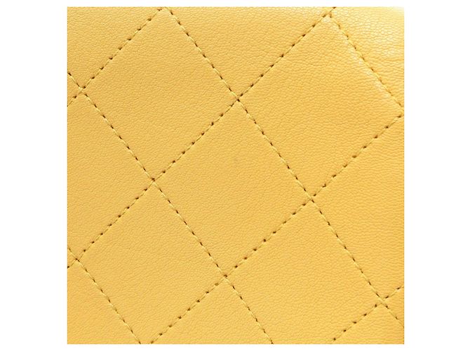 Bolso de hombro Chanel Matelassé Amarillo - vista 8