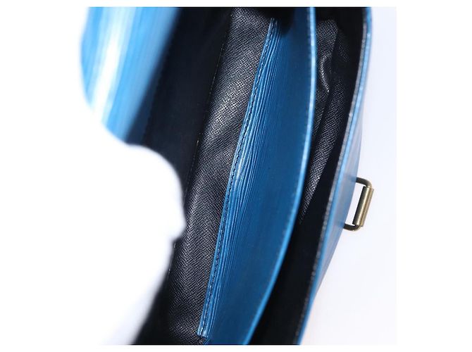 Louis Vuitton Cartouchiere Epi Leather MM Azul - vista 5