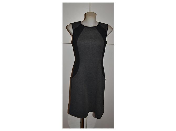 Vestido mini em jersey Michael Kors cinza e preto - vista 2