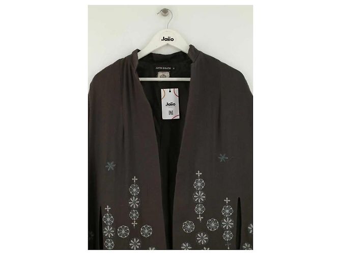 Capa gris Antik Batik - vista 2