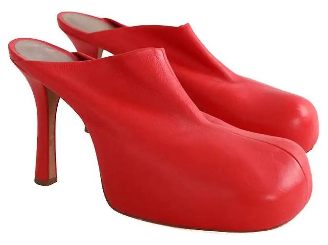 Rote Lederabsätze von Bottega Veneta - Ansicht 3
