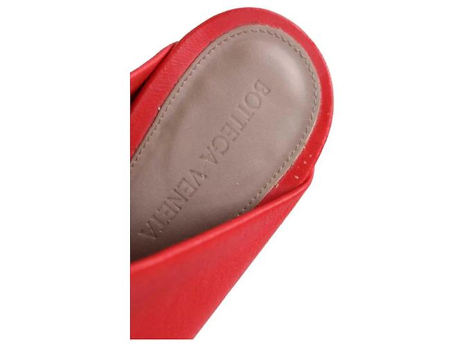 Rote Lederabsätze von Bottega Veneta - Ansicht 4