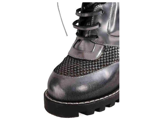 Botas de atacadores Louis Vuitton em pele prateada Prata - vista 5