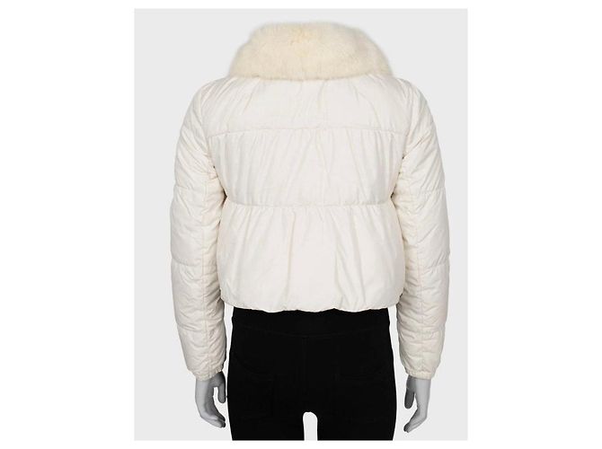 Prada Kurze Daunenjacke mit weißem Fuchsfellbesatz S gebraucht - Ansicht 3