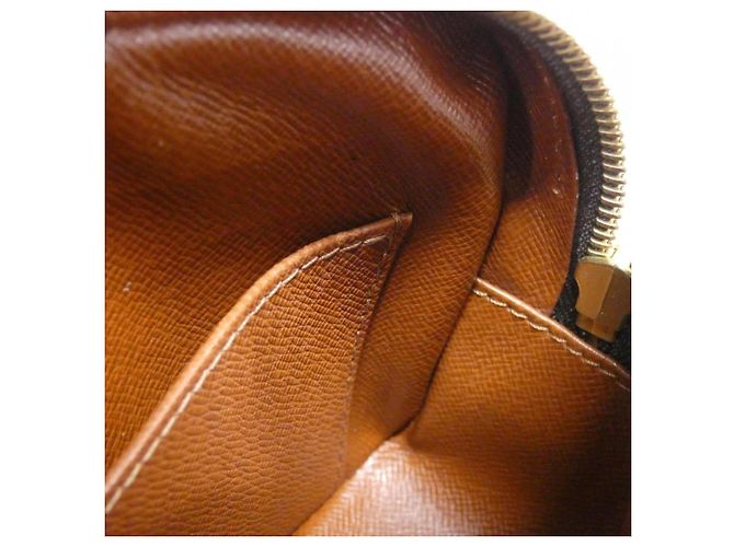 Sac à épaule Louis Vuitton Monogram Pochette Cite M51183 Marron Monogramme - vue 6