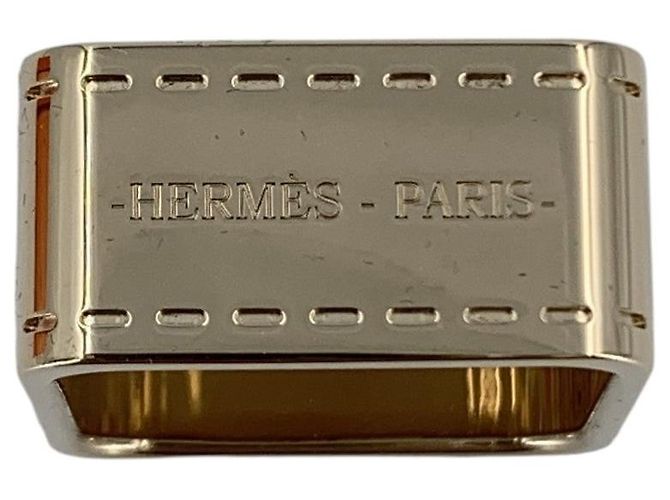Ring Hermès Anneau à foulard Caleche Hermes en métal ton or clair Doré - vue 3