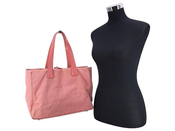 Chanel Sac à main cabas Vintage Pink Nylon New Travel Line - vue 2