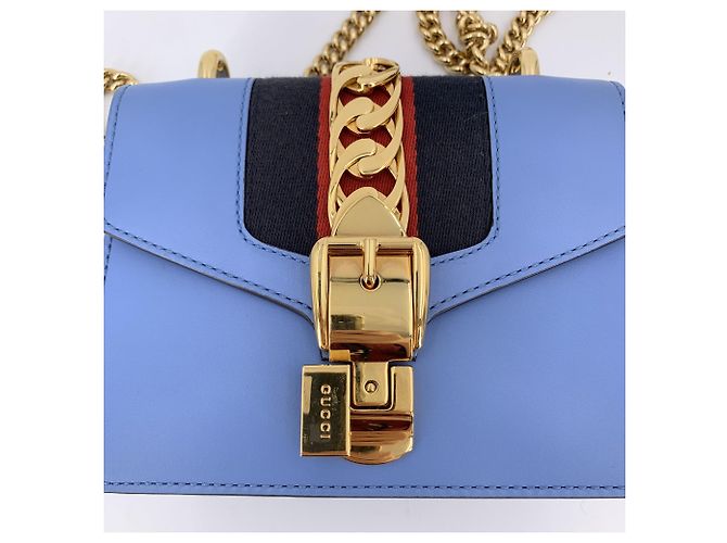 Gucci Mini borsa a tracolla Sylvie con patta, catena e Web in pelle azzurra Blu - vista 7