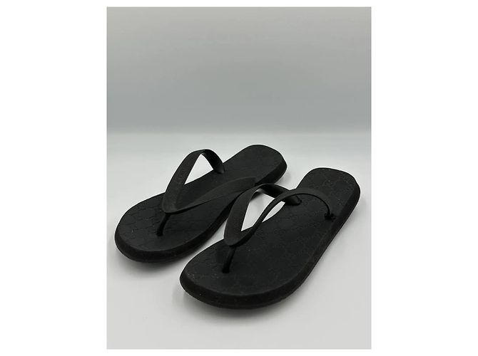 Infradito in gomma Gucci GG Monogram Nero - vista 2