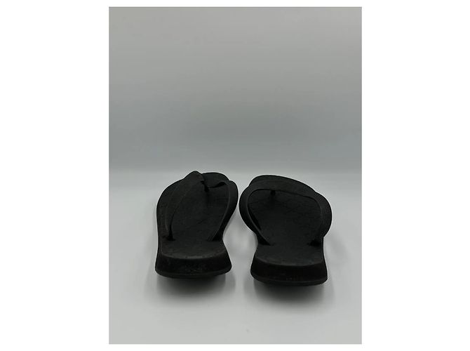 Infradito in gomma Gucci GG Monogram Nero - vista 6
