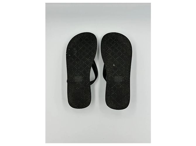 Infradito in gomma Gucci GG Monogram Nero - vista 8