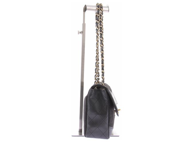 Chanel Schwarze Handtasche aus Leder und Stoff - Ansicht 5