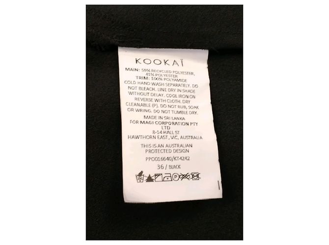 Top reto preto com acabamento em renda KOOKAÏ - vista 8