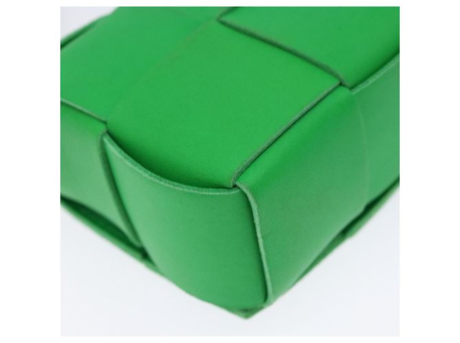 BOTTEGA VENETA MAXI INTRECCIATO Candy Cassette Bag Leather Green - vista 16