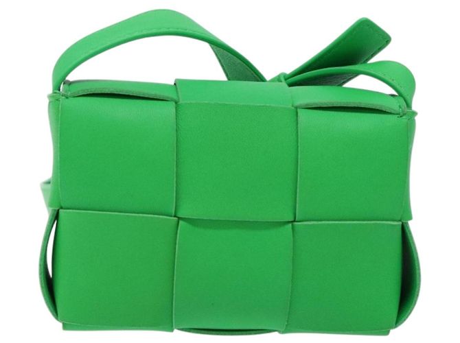 BOTTEGA VENETA MAXI INTRECCIATO Candy Cassette Bag Leather Green - vista 2