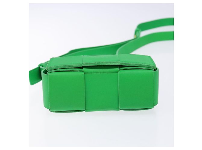 BOTTEGA VENETA MAXI INTRECCIATO Candy Cassette Bag Leather Green - vista 5