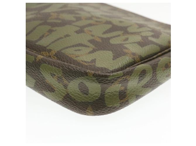 LOUIS VUITTON graffiti Pochette Accessoires Pouch Green M92191 LV - vista 12