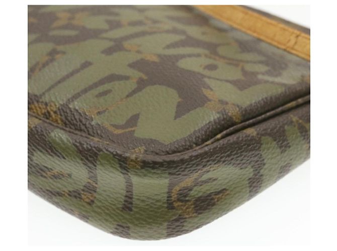 LOUIS VUITTON graffiti Pochette Accessoires Pouch Green M92191 LV - vista 14